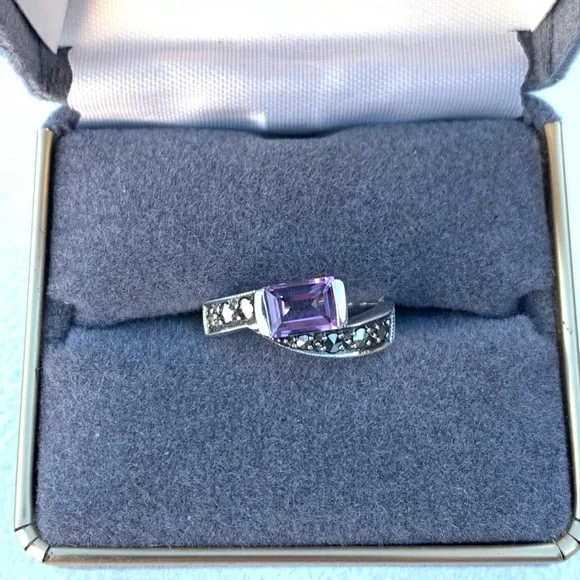 Vintage Amethyst & Marcasite Sterling Silver February Birthstone Ring Size 6-3/4 - Picture 4 of 10